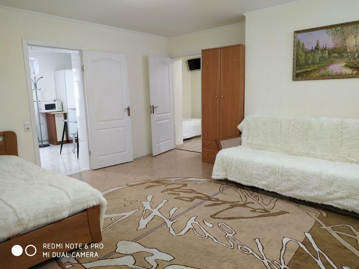 Guest House Butterfly Wing Odessa Exterior foto